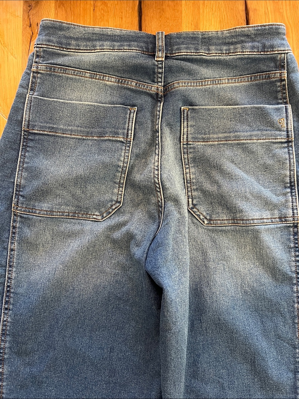 Anthropologie- Pilcro Kenna Mid-Rise Heritage Barrel Jeans- size 28 - Picture 12 of 12